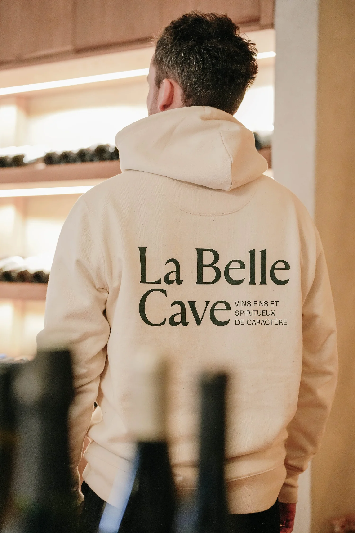 Accords vins et produits de saison.